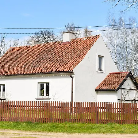 3 Bedroom Nice In Holiday home Stare Kawkowo